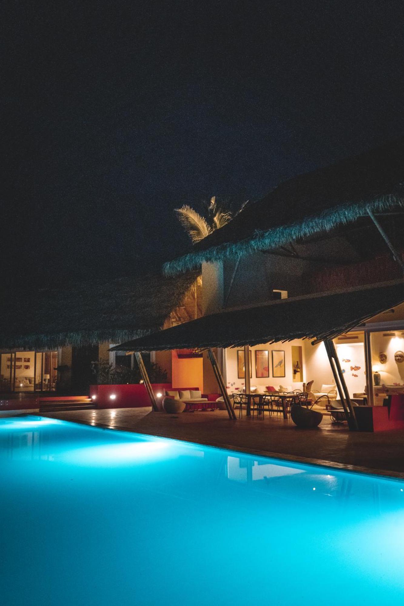 Tanusas Retreat & Spa Puerto Cayo Exterior photo